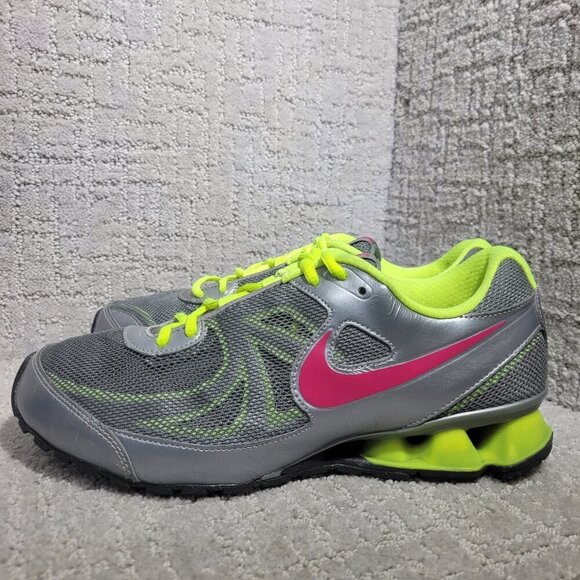Nike Reax Run 7 Women's Size 9 US Gray Neon Green Running Shoes 525755-001 - Picture 4 of 10
